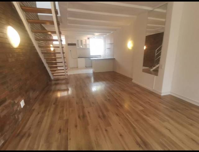 2 BEDROOM TOWNHOUSE FOR SALE IN THE HILL